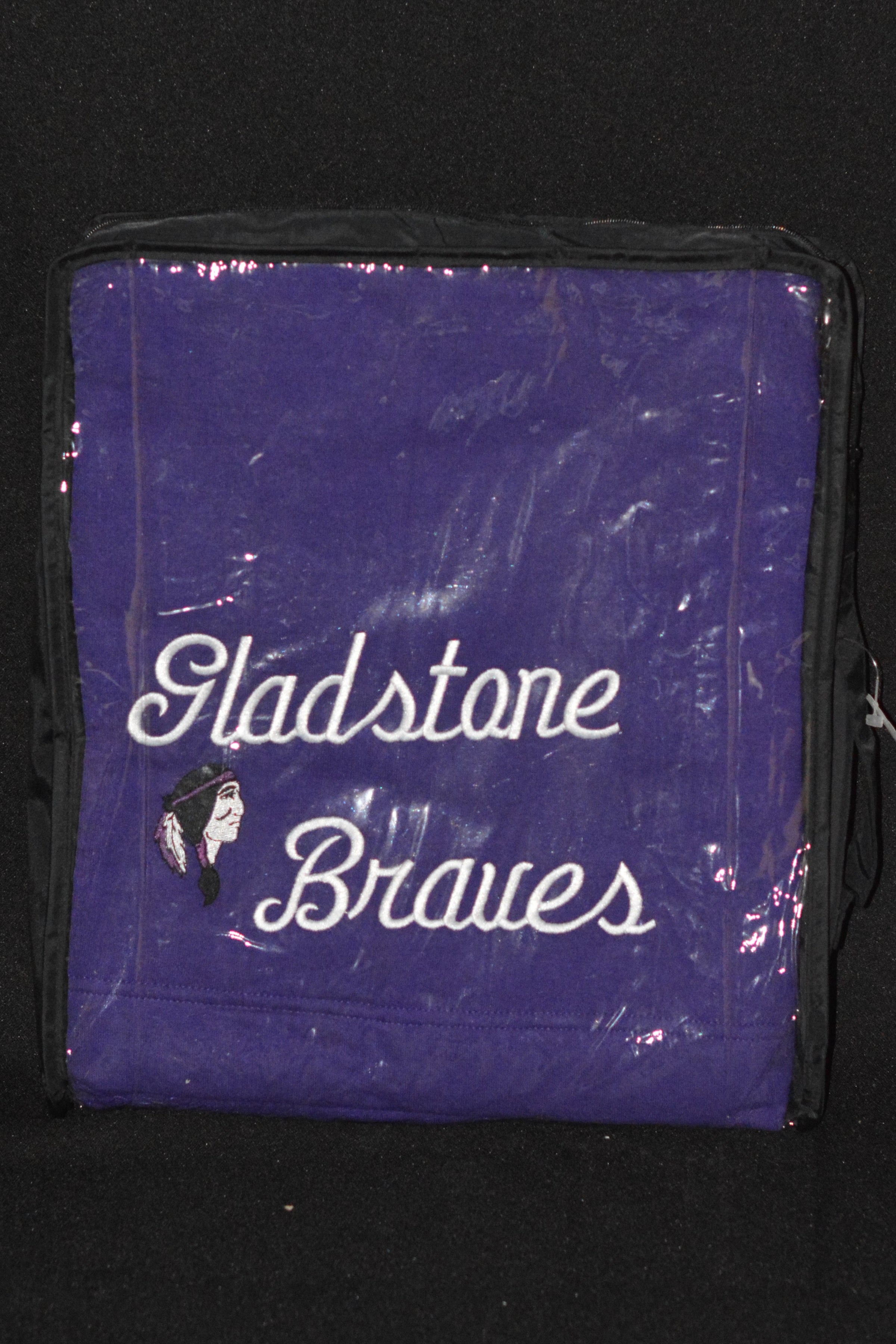 Gladstone Braves Est. – northern screen printing & embroidery